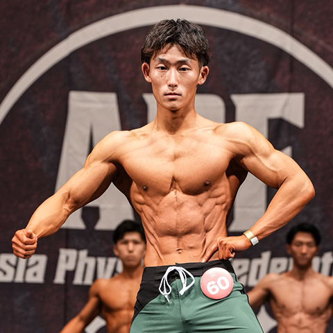 トレーナー 中村 波琉斗